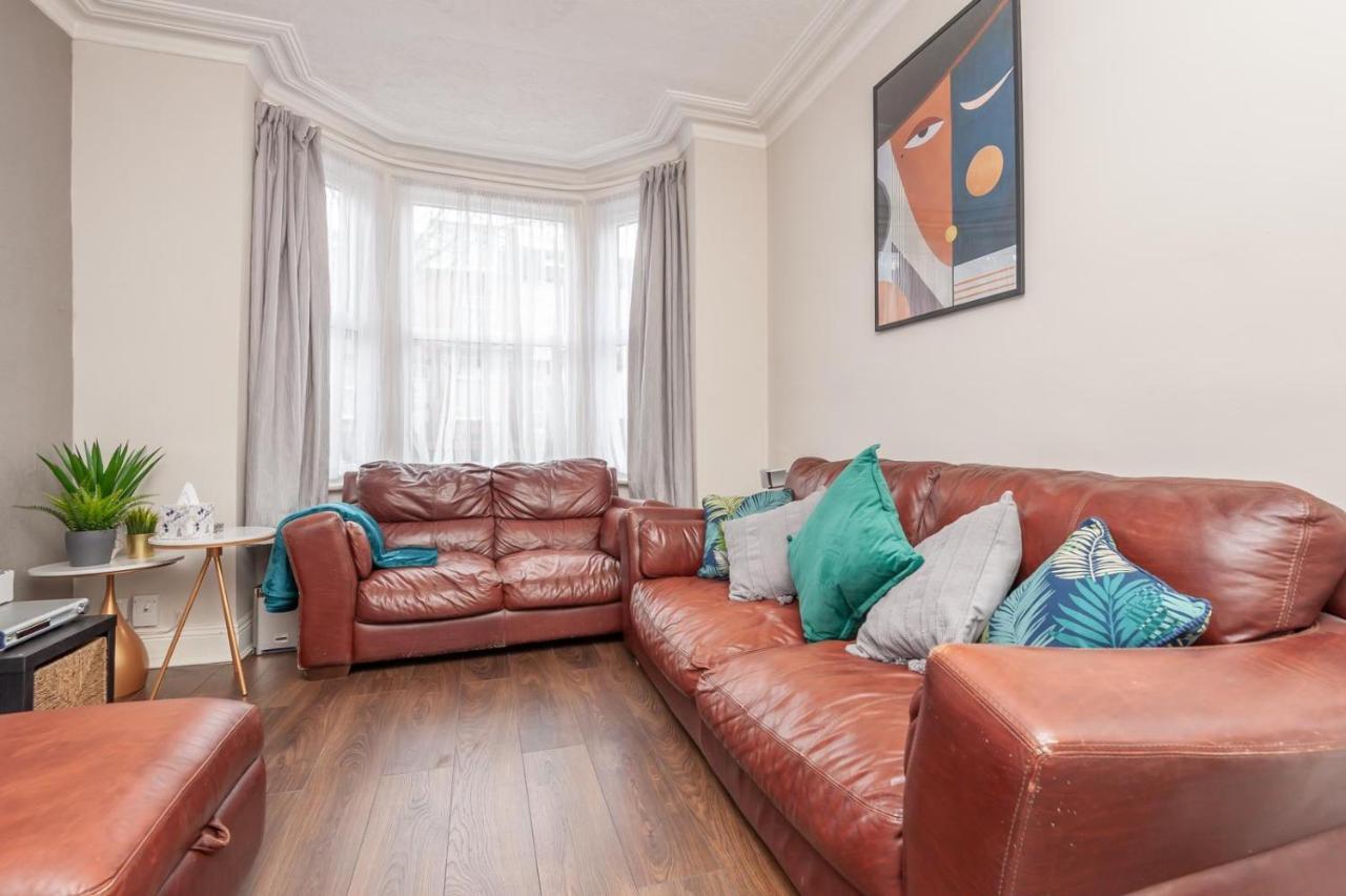 Villa Leeds 4-Bed House - Sleeps 9 Free Parking & Wifi Exterior foto